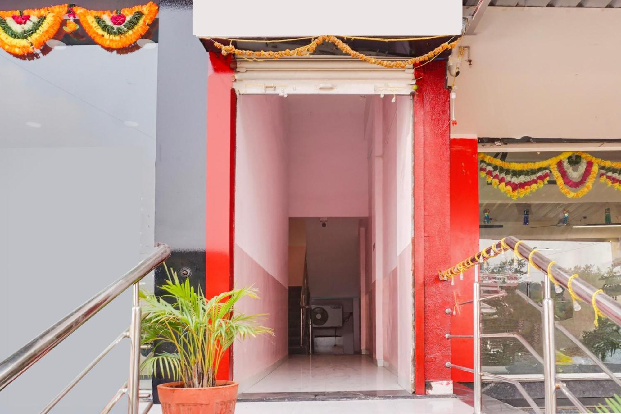 Super Collection O Chandan Nagar Kharadi Formerly Kharadi Inn Пуна Экстерьер фото